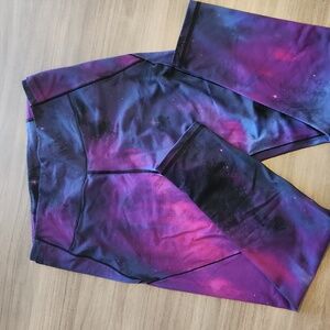 Victoria's secret workout leggings size 14 large.